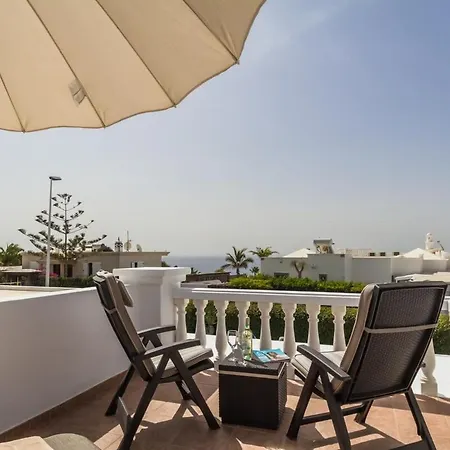Hotel Lorna With Air Conditioning Hot Tub And Games
